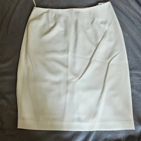 KASPER 🤍 white/cream SKIRT✨️🤍 boss lady look✨️🤍 - Picture 5 of 8